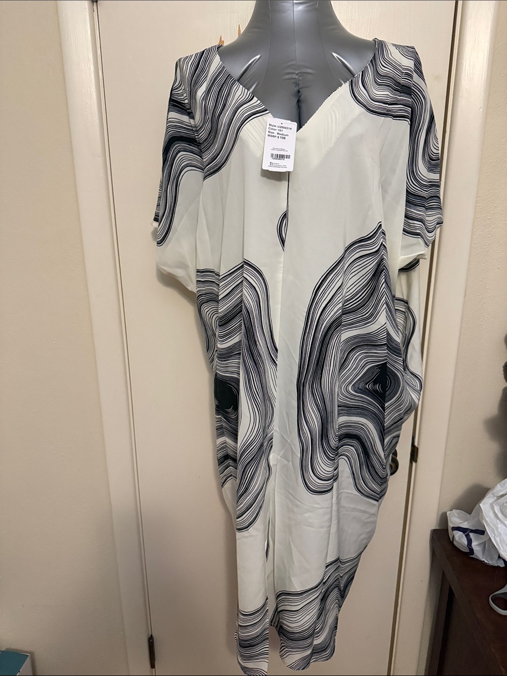 Simple Cream and Black Swirl Print Tunic Top Size Medium NIP